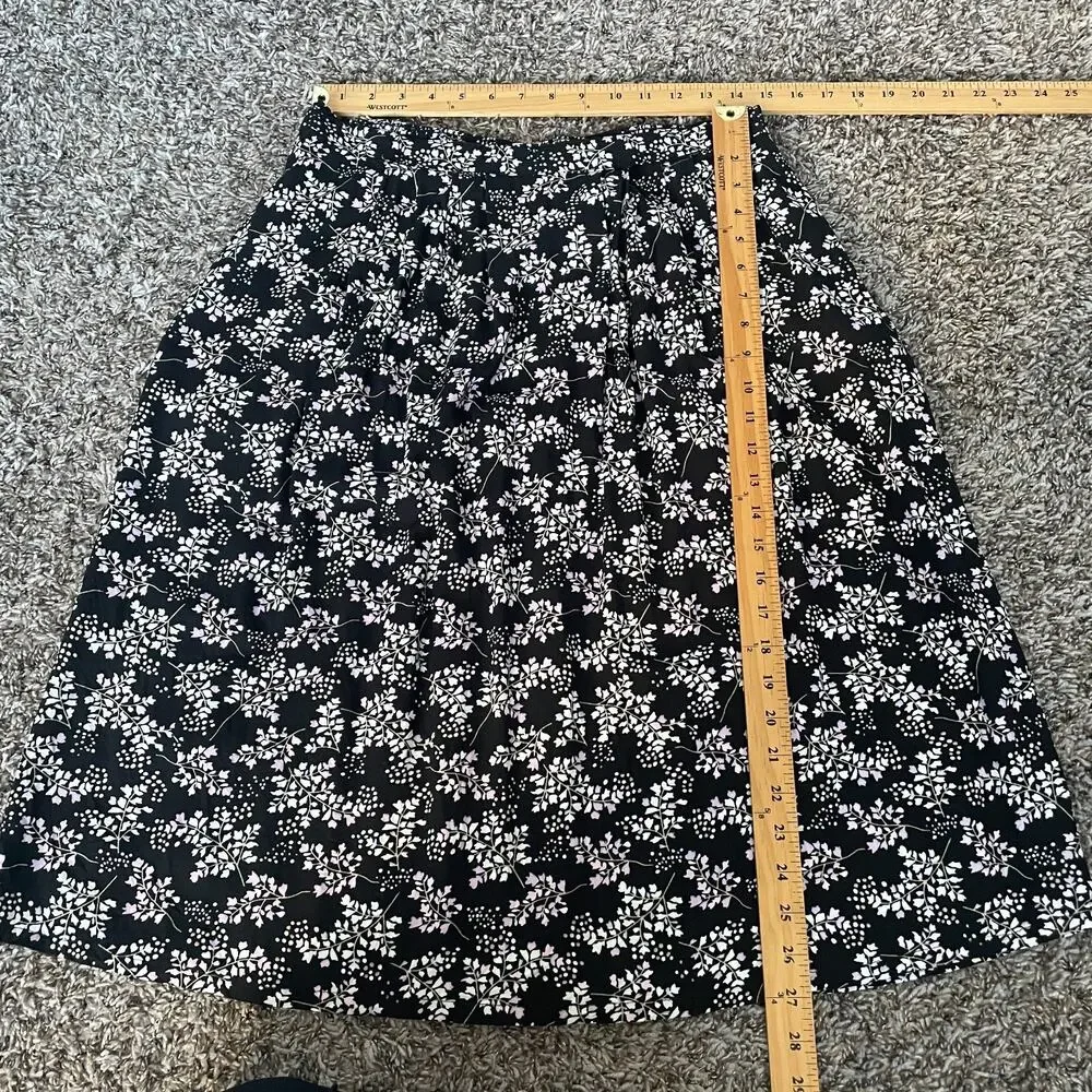 Knee Length Skirt Size Large Petite PL Black White Ditsy Floral A Line Y2K 90s